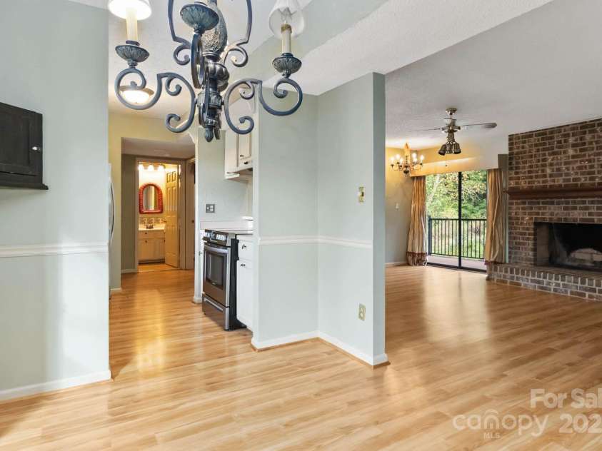 11001 Running Ridge Road, Charlotte, NC 28226.  MLS# CAR4304011, YatesRealty ID 3625. 