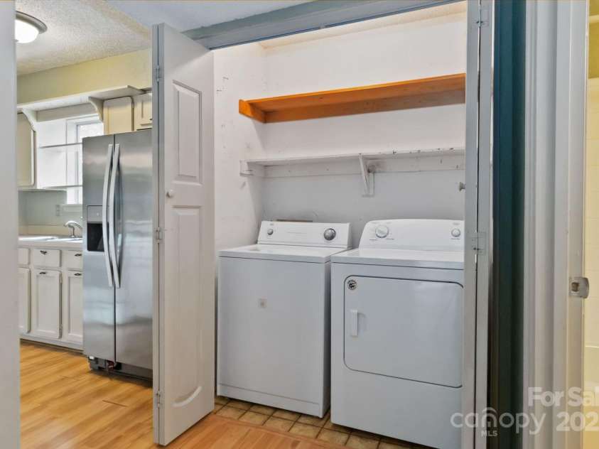 11001 Running Ridge Road, Charlotte, NC 28226.  MLS# CAR4304011, YatesRealty ID 3625. 