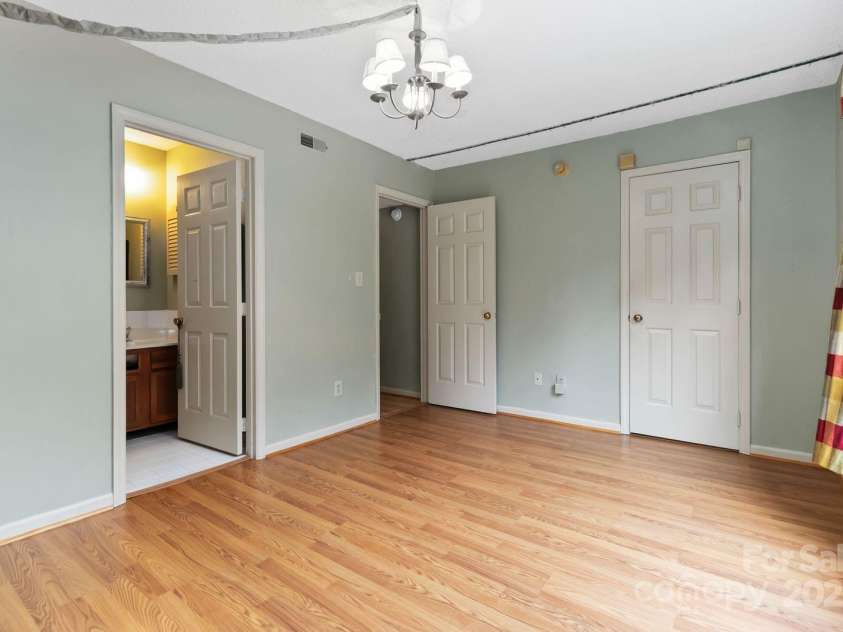 11001 Running Ridge Road, Charlotte, NC 28226.  MLS# CAR4304011, YatesRealty ID 3625. 