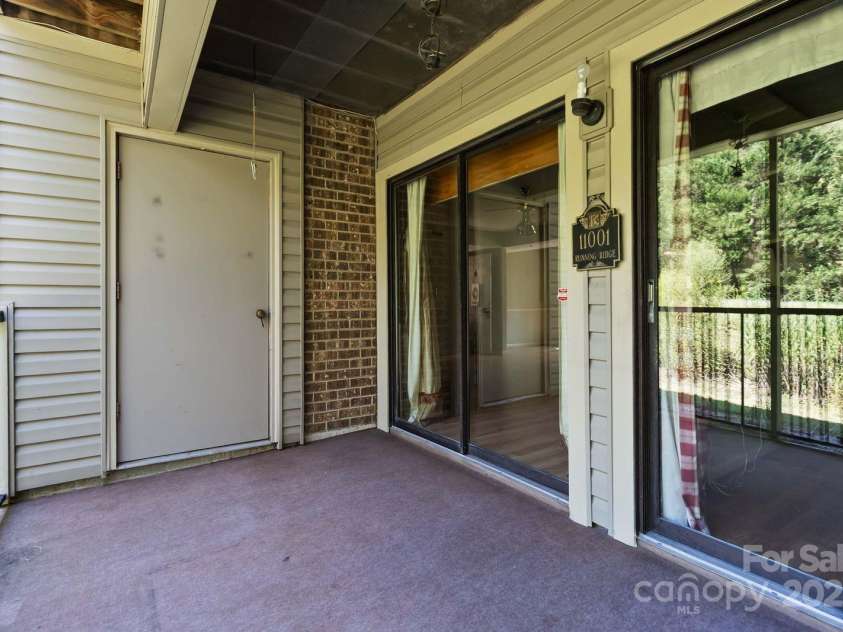 11001 Running Ridge Road, Charlotte, NC 28226.  MLS# CAR4304011, YatesRealty ID 3625. 