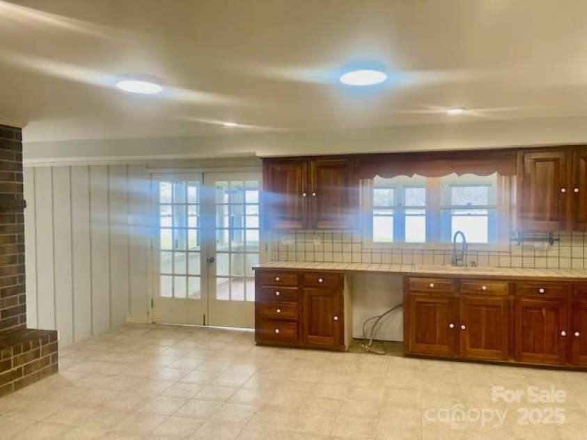 4220 Honeysuckle Road, Rock Hill, SC 29732.  MLS# CAR4225925, YatesRealty ID 3625. 