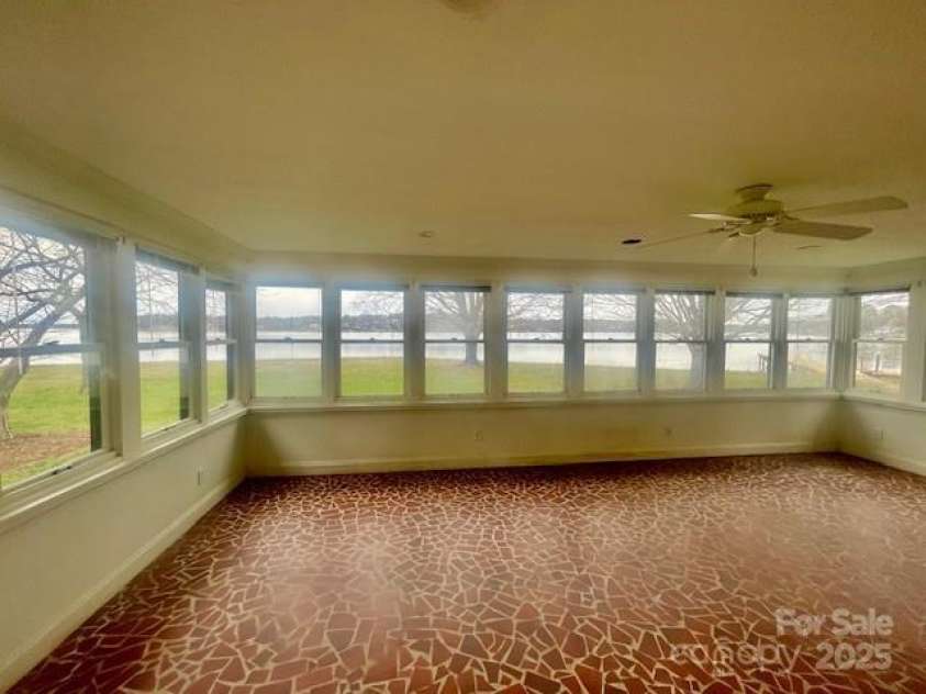 4220 Honeysuckle Road, Rock Hill, SC 29732.  MLS# CAR4225925, YatesRealty ID 3625. 