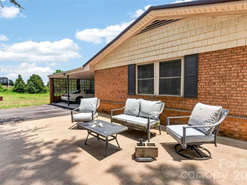 1316 Drumstand Road, Stony Point, NC 28678.  MLS# CAR4395565, YatesRealty ID 36250. 