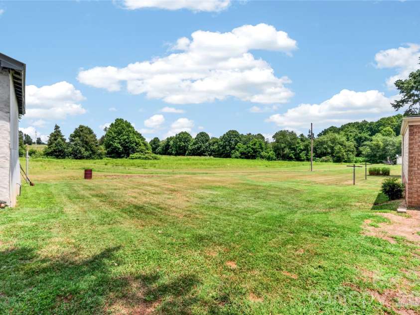 1316 Drumstand Road, Stony Point, NC 28678.  MLS# CAR4395565, YatesRealty ID 36250. 