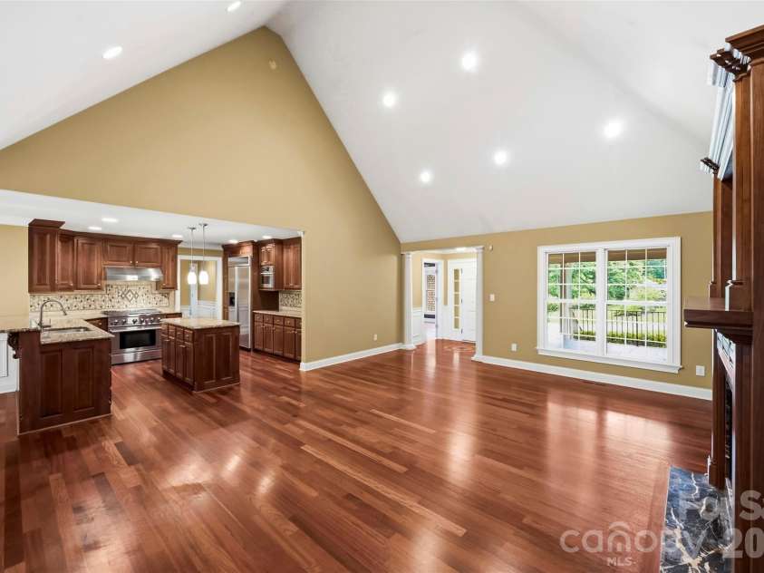 100 Jason Drive, Kings Mountain, NC 28086.  MLS# CAR4398566, YatesRealty ID 36253. 