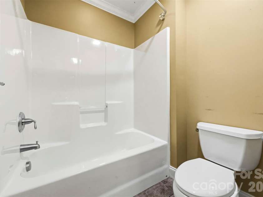 100 Jason Drive, Kings Mountain, NC 28086.  MLS# CAR4398566, YatesRealty ID 36253. 