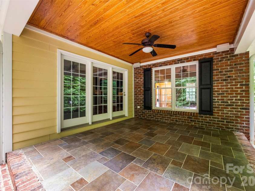 100 Jason Drive, Kings Mountain, NC 28086.  MLS# CAR4398566, YatesRealty ID 36253. 