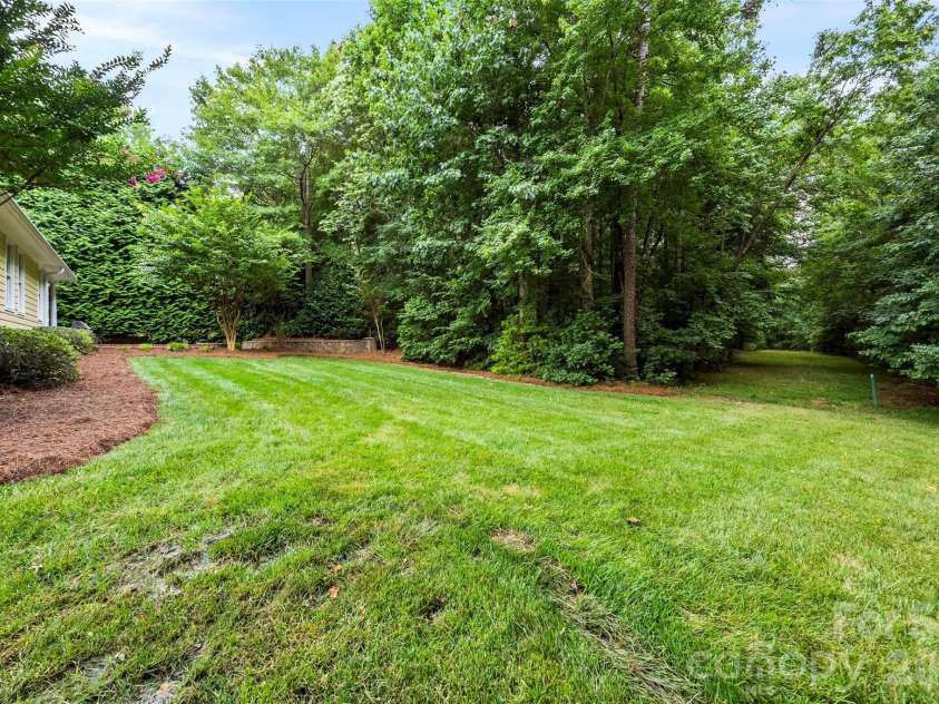 100 Jason Drive, Kings Mountain, NC 28086.  MLS# CAR4398566, YatesRealty ID 36253. 