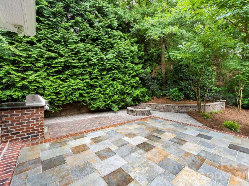 100 Jason Drive, Kings Mountain, NC 28086.  MLS# CAR4398566, YatesRealty ID 36253. 