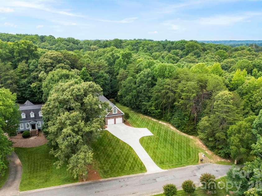 100 Jason Drive, Kings Mountain, NC 28086.  MLS# CAR4398566, YatesRealty ID 36253. 