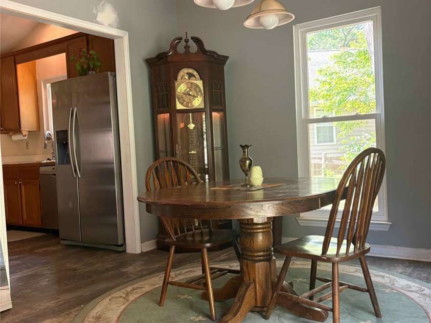 8410 Gidleigh Court, Charlotte, NC 28216.  MLS# CAR4398326, YatesRealty ID 36255. 