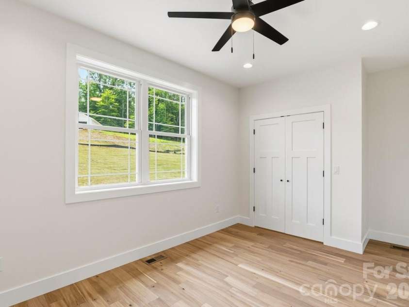 49 Grace Court, Mars Hill, NC 28754.  MLS# CAR4398069, YatesRealty ID 36256. 
