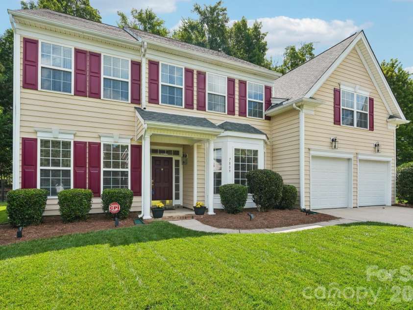 7809 Pinecroft Court, Harrisburg, NC 28075.  MLS# CAR4399247, YatesRealty ID 36257. 