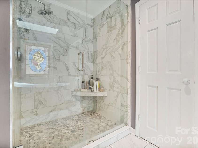 2915 Old Stage Road, Gastonia, NC 28052.  MLS# CAR4399445, YatesRealty ID 36259. 