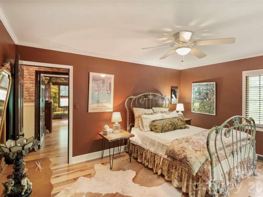 2915 Old Stage Road, Gastonia, NC 28052.  MLS# CAR4399445, YatesRealty ID 36259. 