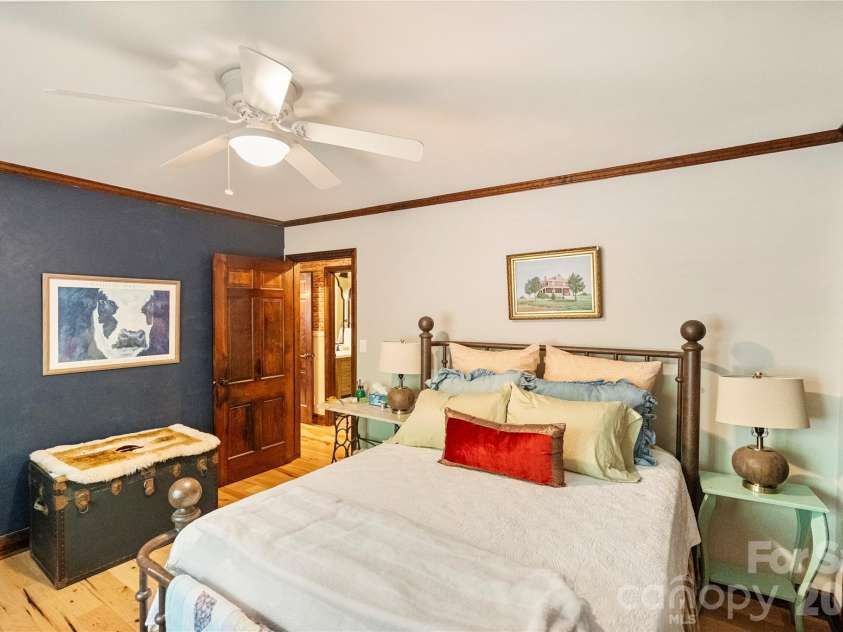 2915 Old Stage Road, Gastonia, NC 28052.  MLS# CAR4399445, YatesRealty ID 36259. 