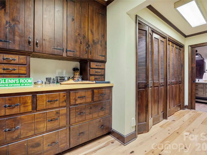2915 Old Stage Road, Gastonia, NC 28052.  MLS# CAR4399445, YatesRealty ID 36259. 