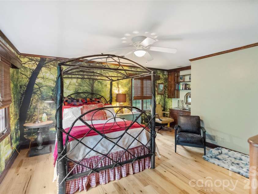 2915 Old Stage Road, Gastonia, NC 28052.  MLS# CAR4399445, YatesRealty ID 36259. 