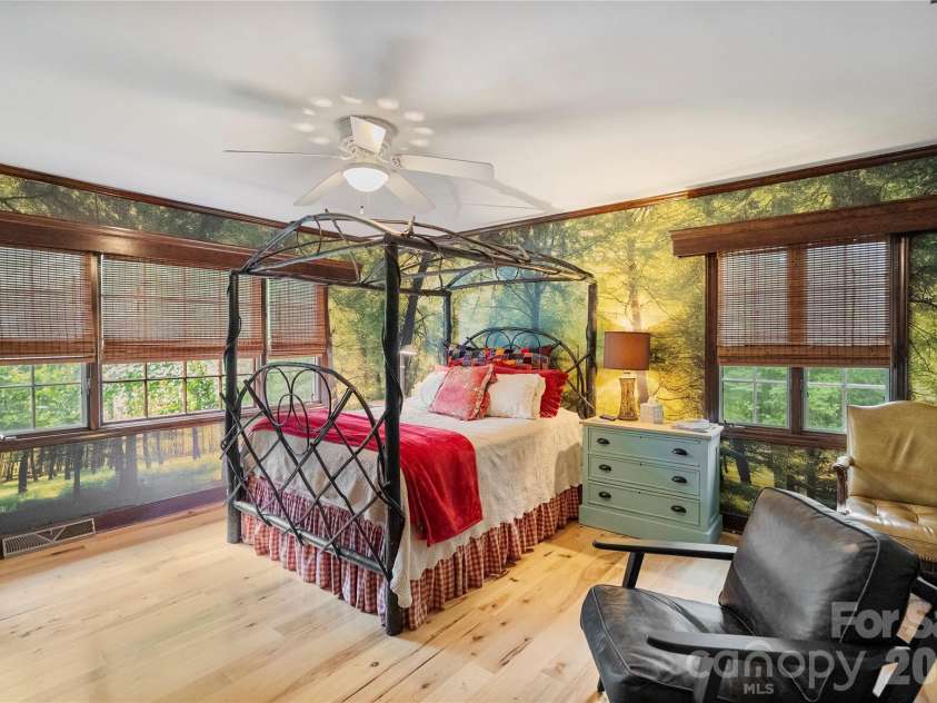 2915 Old Stage Road, Gastonia, NC 28052.  MLS# CAR4399445, YatesRealty ID 36259. 