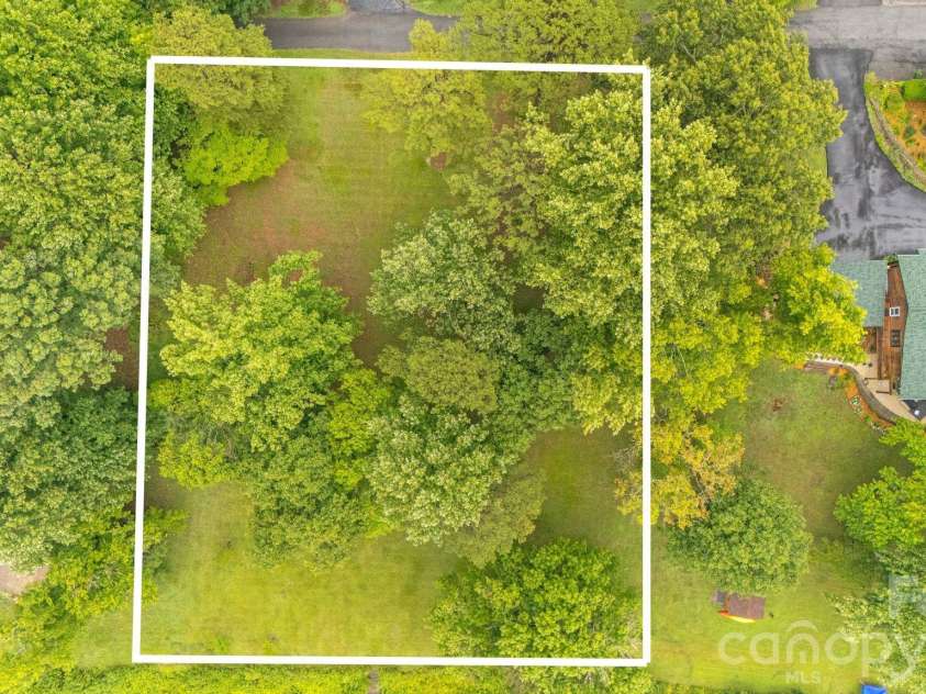2915 Old Stage Road, Gastonia, NC 28052.  MLS# CAR4399445, YatesRealty ID 36259. 
