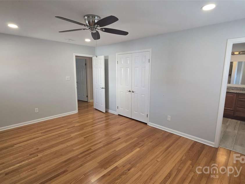 433 Pamela Street, Gastonia, NC 28054.  MLS# CAR4204635, YatesRealty ID 3626. 