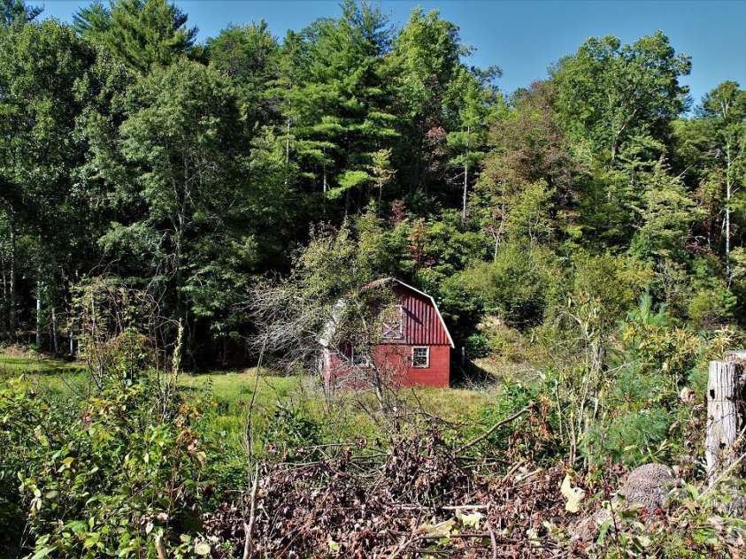 745 Broom Road, Tuckasegee, NC 28783.  MLS# CAR4343456, YatesRealty ID 3626. 