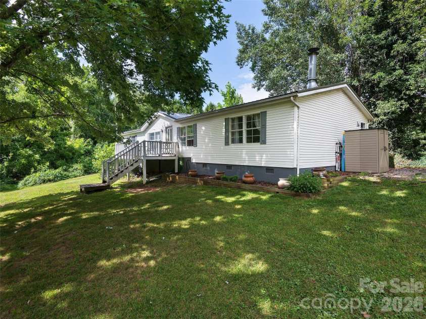 36 Jason Case Drive, Candler, NC 28715.  MLS# CAR4400838, YatesRealty ID 36261. 