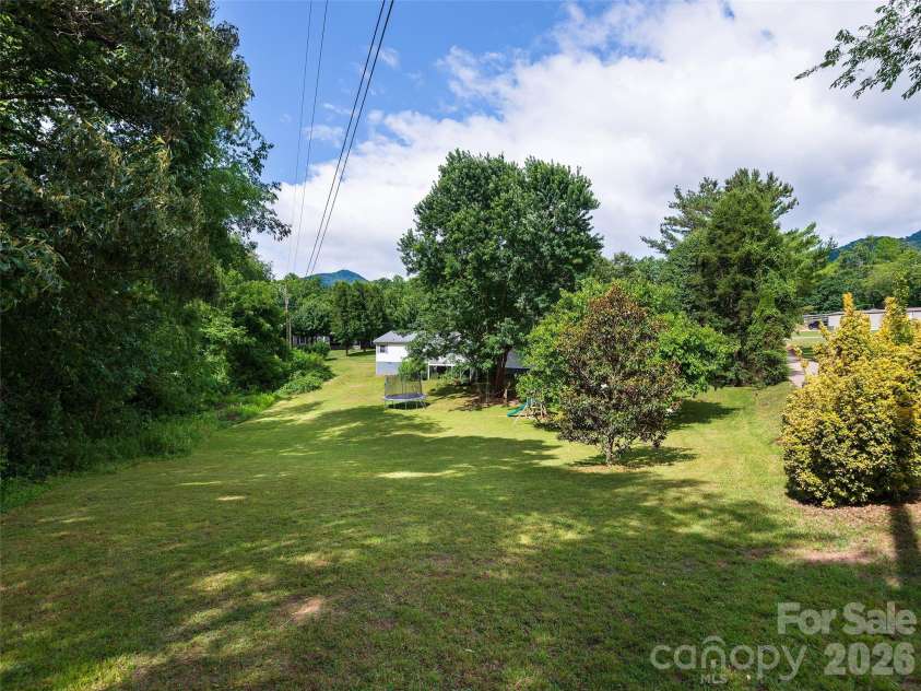 36 Jason Case Drive, Candler, NC 28715.  MLS# CAR4400838, YatesRealty ID 36261. 