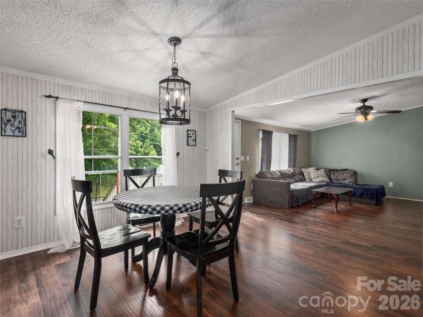 36 Jason Case Drive, Candler, NC 28715.  MLS# CAR4400838, YatesRealty ID 36261. 