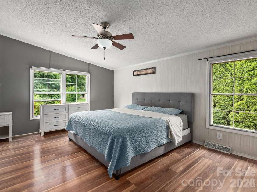36 Jason Case Drive, Candler, NC 28715.  MLS# CAR4400838, YatesRealty ID 36261. 