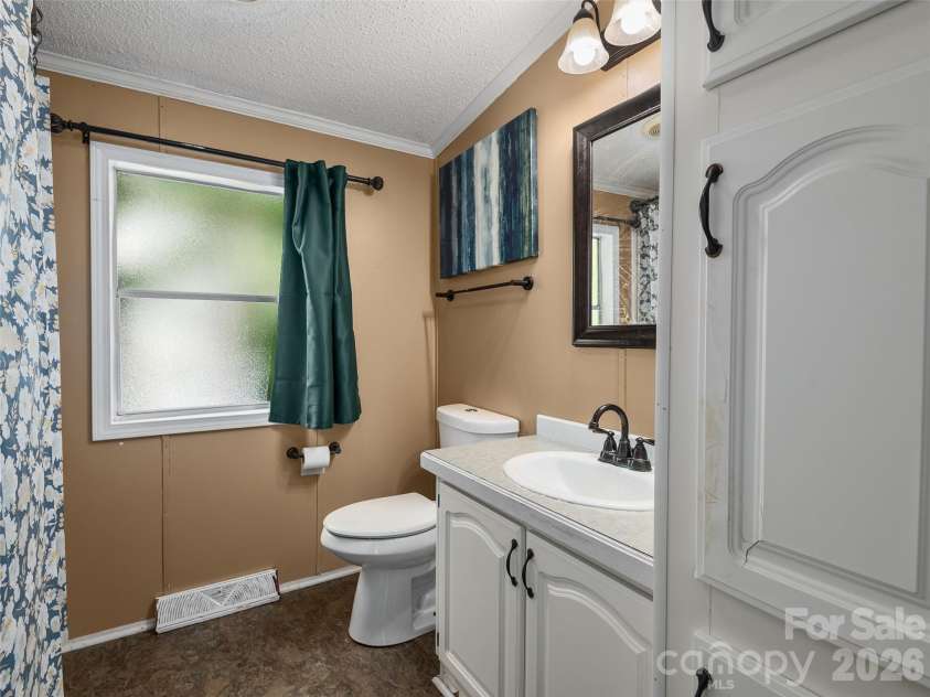 36 Jason Case Drive, Candler, NC 28715.  MLS# CAR4400838, YatesRealty ID 36261. 