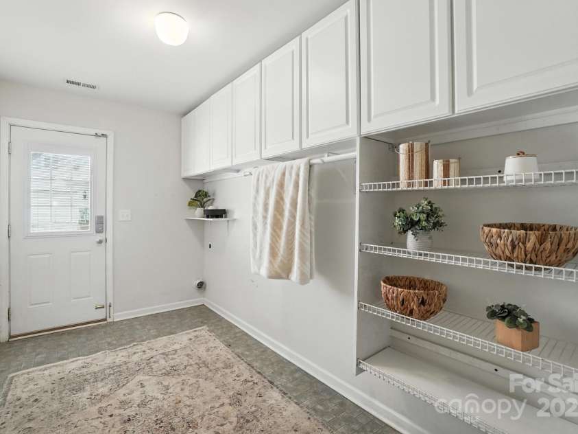 11738 Fiddlers Roof Lane, Charlotte, NC 28277.  MLS# CAR4289303, YatesRealty ID 36264. 