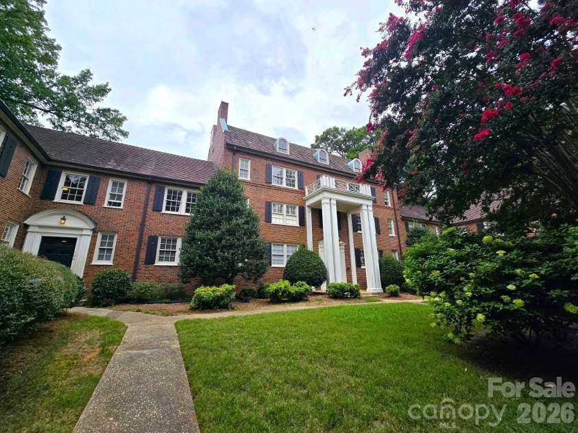 106 Colville Road, Charlotte, NC 28207.  MLS# CAR4396725, YatesRealty ID 36266. 