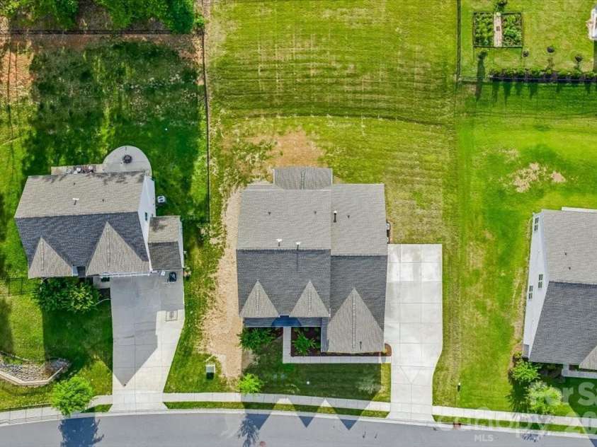 1427 Brooksland Place, Waxhaw, NC 28173.  MLS# CAR4398529, YatesRealty ID 36268. Aerial front
