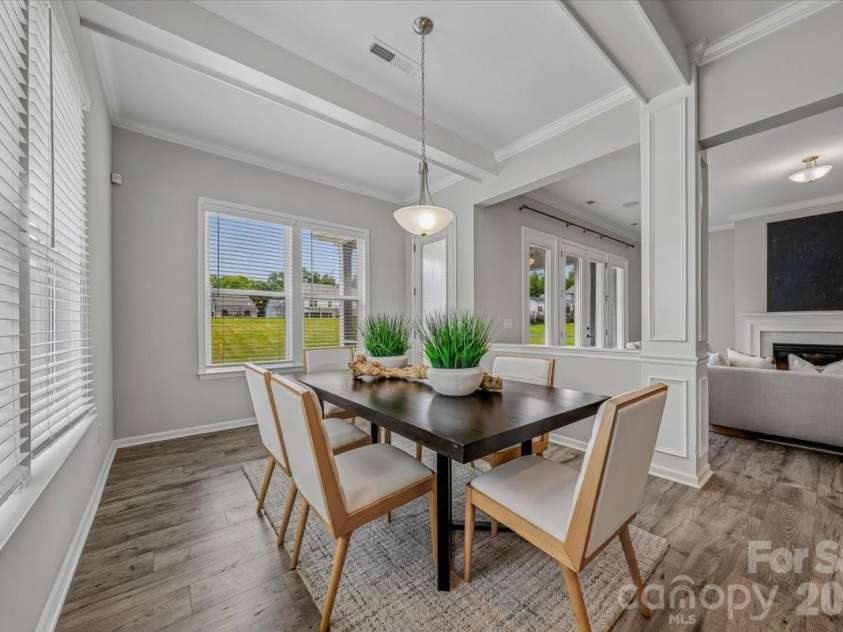 1427 Brooksland Place, Waxhaw, NC 28173.  MLS# CAR4398529, YatesRealty ID 36268. Dining area