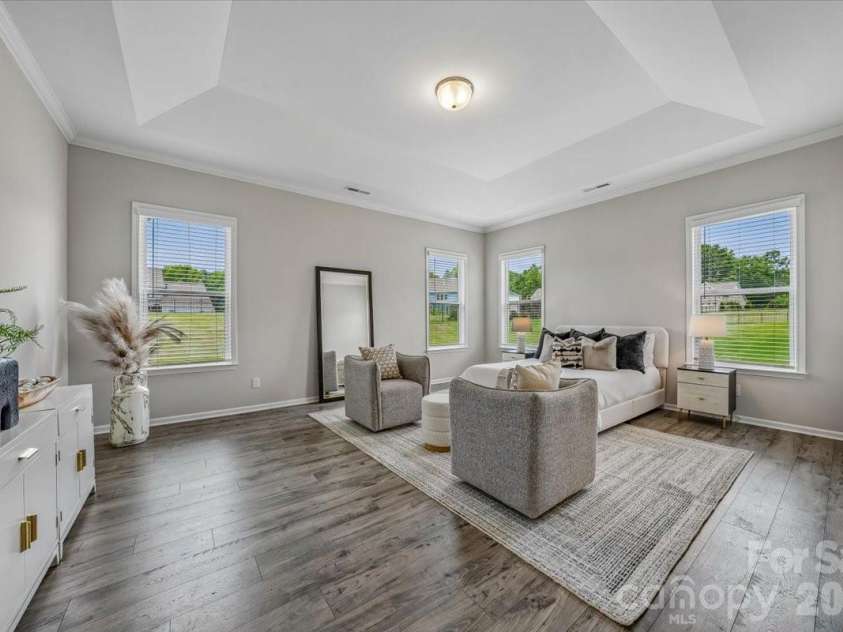 1427 Brooksland Place, Waxhaw, NC 28173.  MLS# CAR4398529, YatesRealty ID 36268. Primary suite