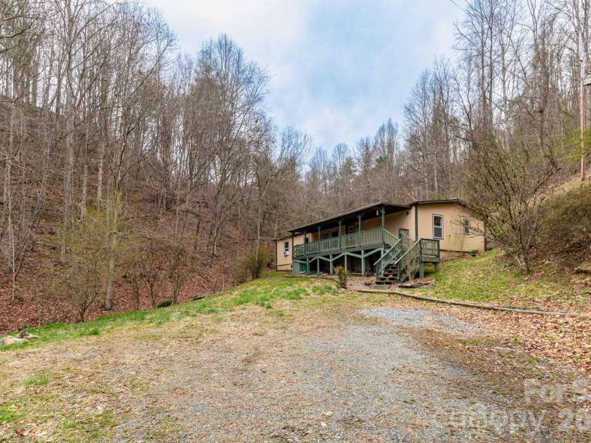 294 Ball Drive, Marshall, NC 28753.  MLS# CAR4360470, YatesRealty ID 36271. 