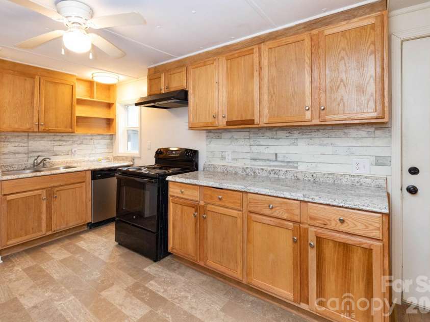 294 Ball Drive, Marshall, NC 28753.  MLS# CAR4360470, YatesRealty ID 36271. Spacious kitchen