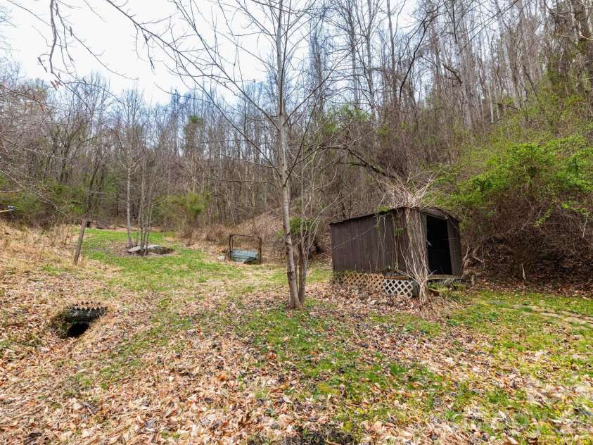 294 Ball Drive, Marshall, NC 28753.  MLS# CAR4360470, YatesRealty ID 36271. Storage building