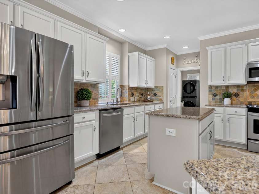 6706 Charter Hills Road, Charlotte, NC 28277.  MLS# CAR4393480, YatesRealty ID 36272. 