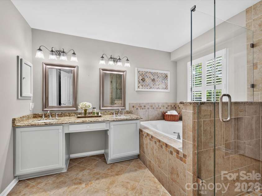 6706 Charter Hills Road, Charlotte, NC 28277.  MLS# CAR4393480, YatesRealty ID 36272. 