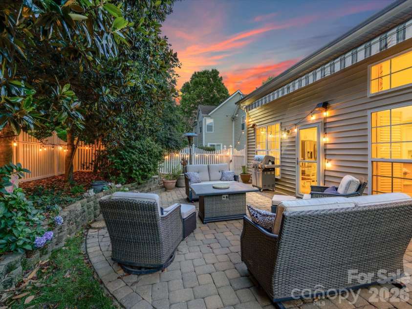 6706 Charter Hills Road, Charlotte, NC 28277.  MLS# CAR4393480, YatesRealty ID 36272. 