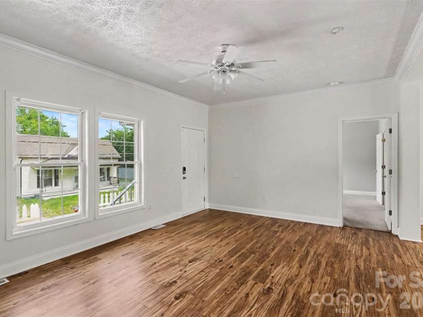227 Hilltop Avenue, Concord, NC 28025.  MLS# CAR4398605, YatesRealty ID 36273. 