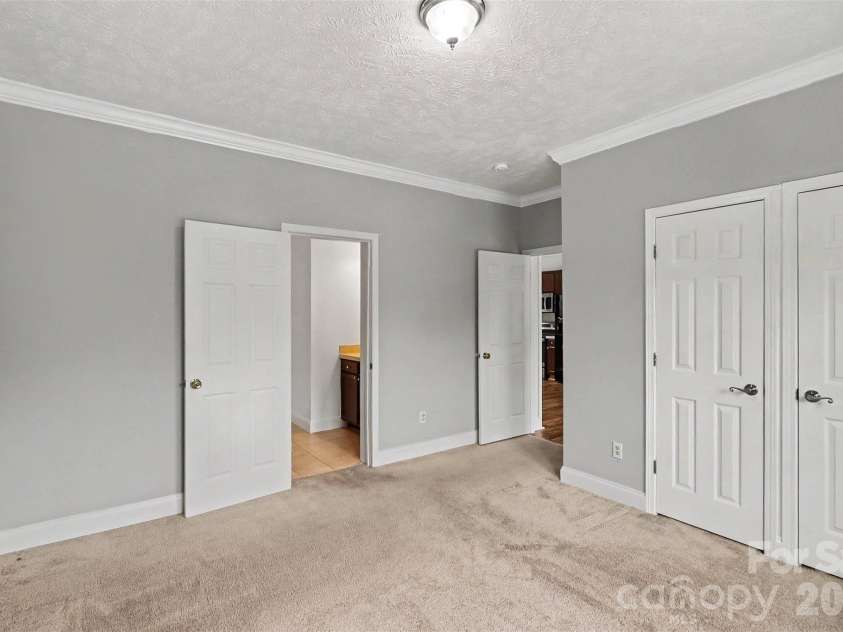 227 Hilltop Avenue, Concord, NC 28025.  MLS# CAR4398605, YatesRealty ID 36273. 