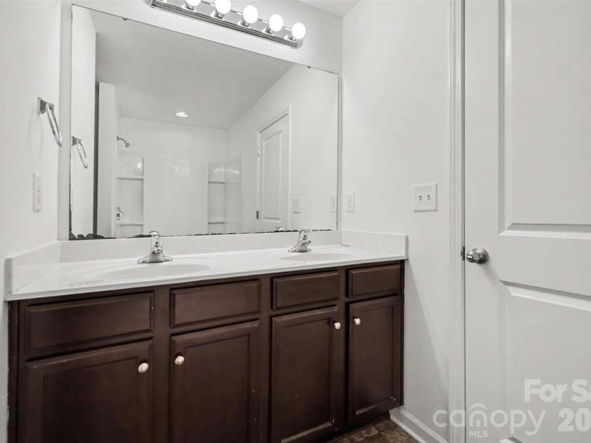 9369 Hamel Street, Charlotte, NC 28215.  MLS# CAR4401561, YatesRealty ID 36274. 
