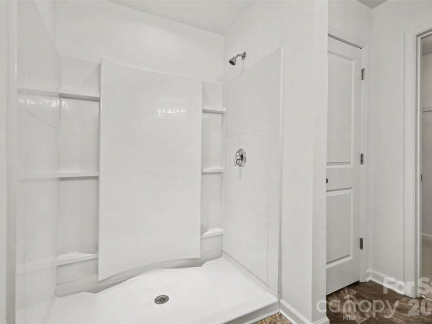 9369 Hamel Street, Charlotte, NC 28215.  MLS# CAR4401561, YatesRealty ID 36274. 