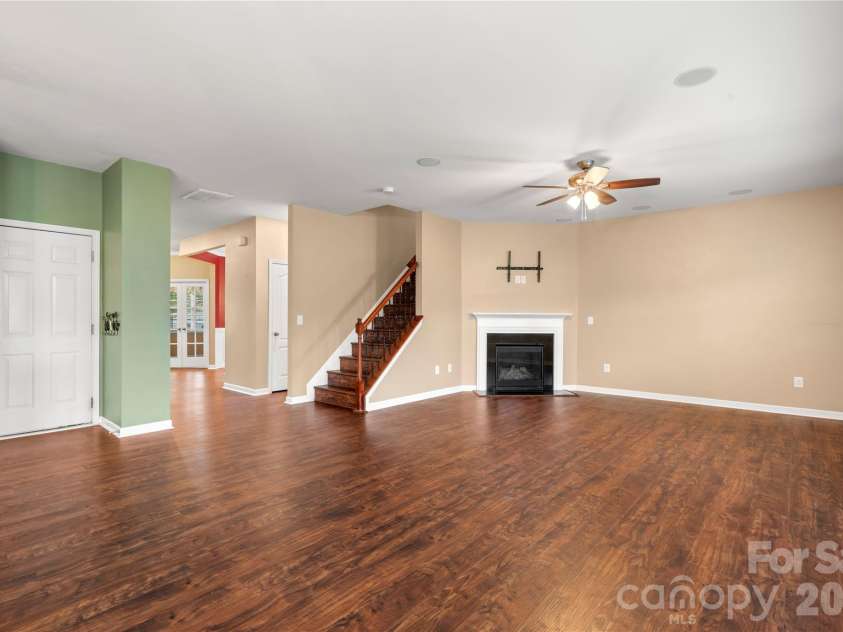 2617 Kinmere Drive, Gastonia, NC 28056.  MLS# CAR4358235, YatesRealty ID 36275. 