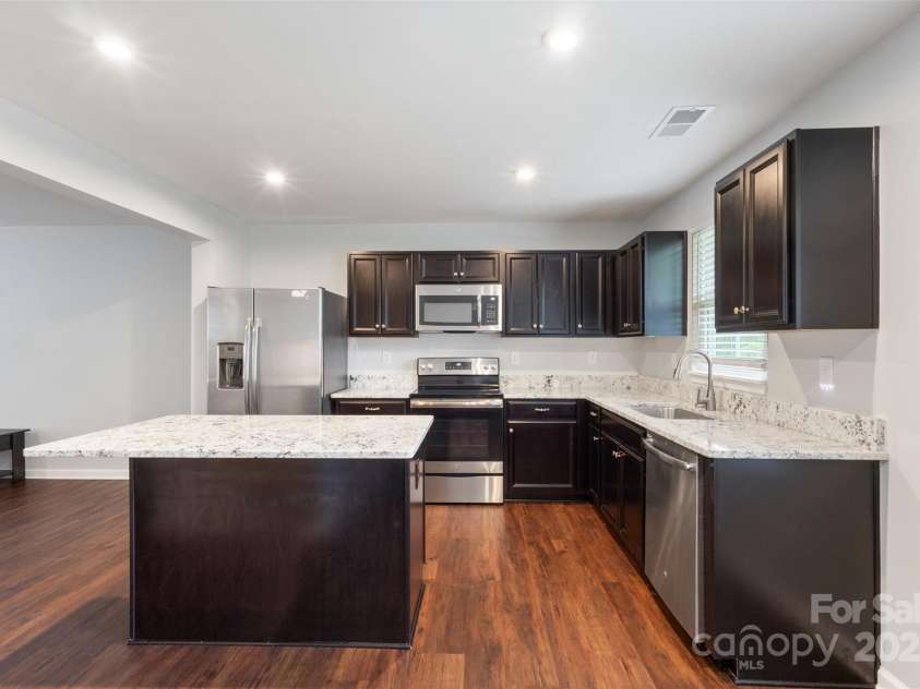 808 Renee Avenue, Fort Mill, SC 29715.  MLS# CAR4254662, YatesRealty ID 36275. 