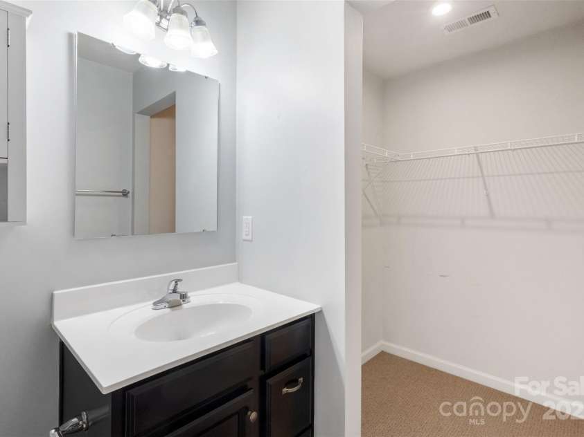 808 Renee Avenue, Fort Mill, SC 29715.  MLS# CAR4254662, YatesRealty ID 36275. 