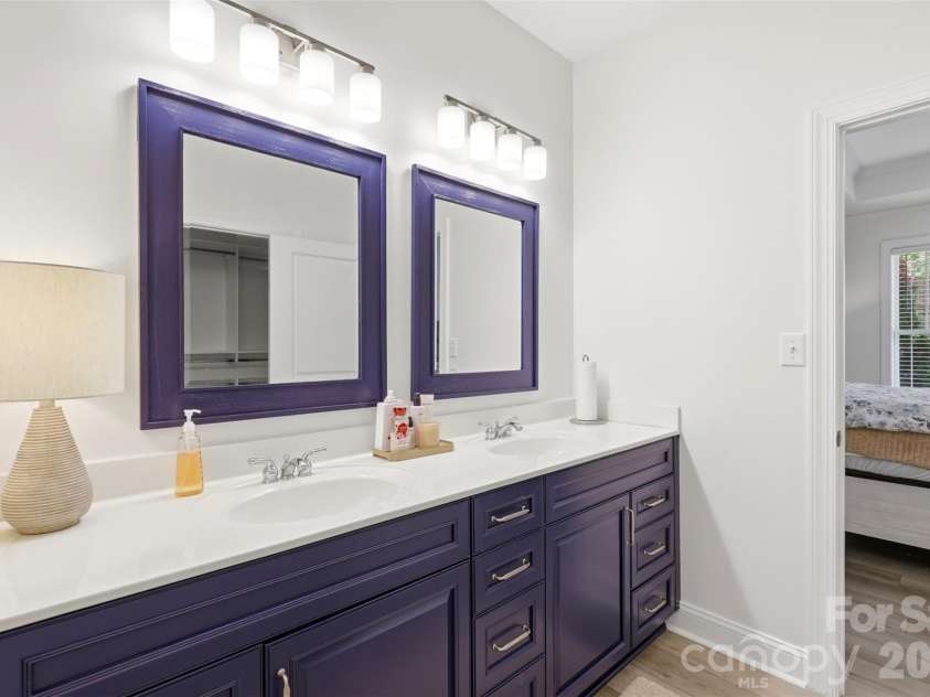 2676 Bellasera Way, Matthews, NC 28105.  MLS# CAR4401359, YatesRealty ID 36277. 